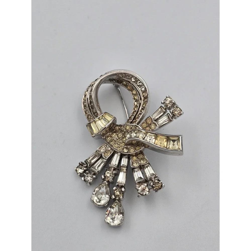Vintage Rhinestone Bow Brooch Pin Silver Tone Clear Champagne‎ Baguette Round